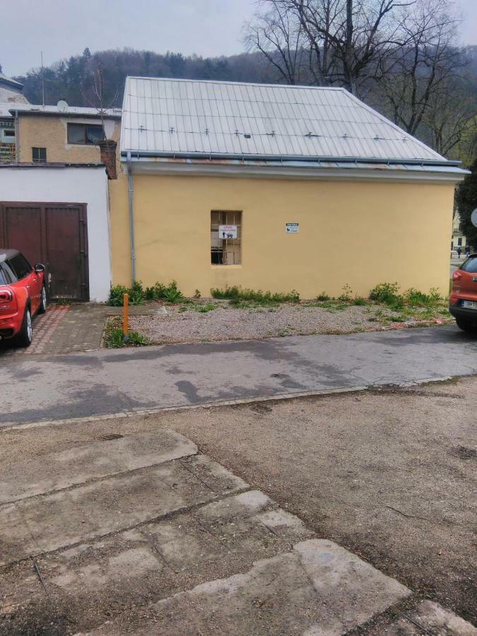 Trenčianske Teplice Penzion Zuzi מראה חיצוני תמונה